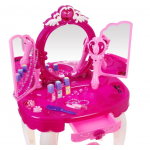 Ružový toaletný stolík s doplnkami